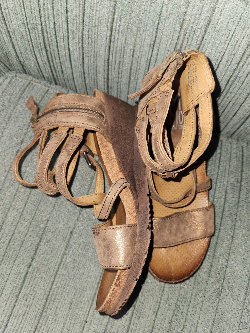 🍉Miz Mooz Tan Brown Strappy Wedge Sandals with Ankle Zip